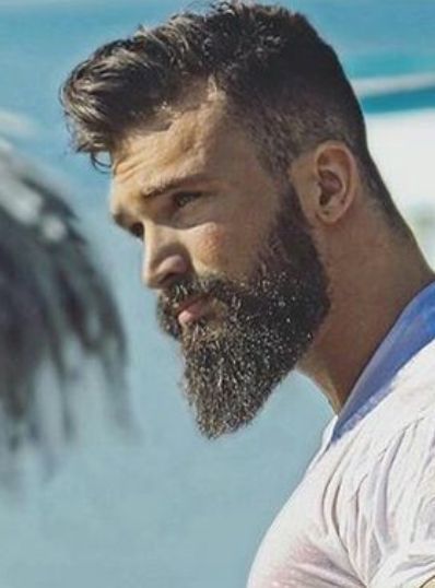 Ducktail Beard — broda zwężająca się ku dołowi w charakterystyczny szpic